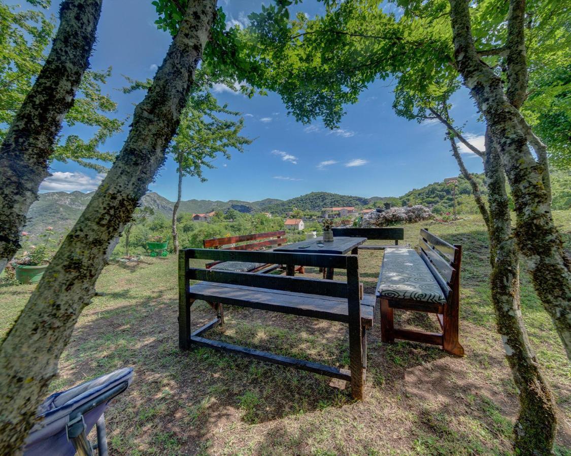 Holiday Home Pavle Rijeka Crnojevića Buitenkant foto