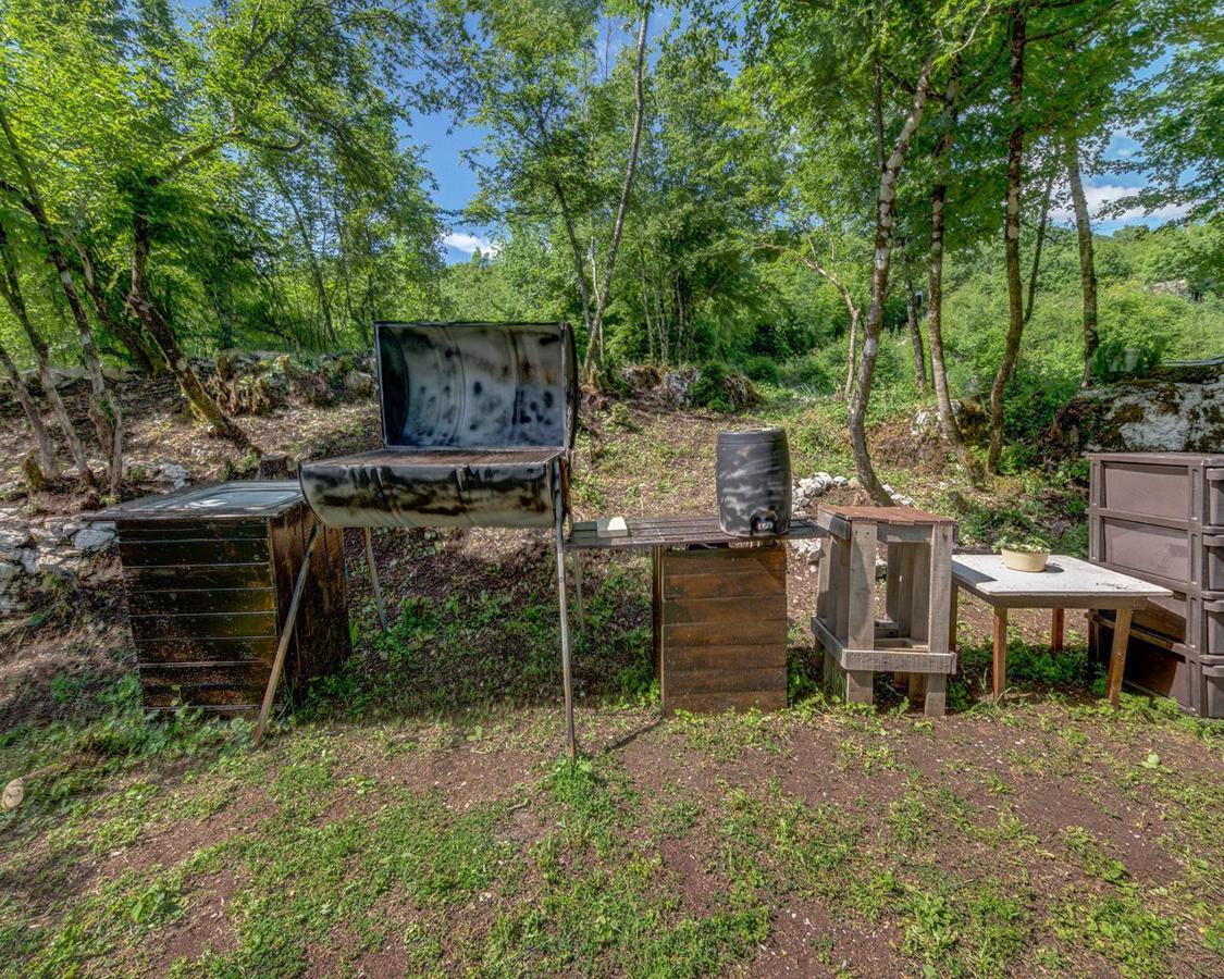 Holiday Home Pavle Rijeka Crnojevića Buitenkant foto
