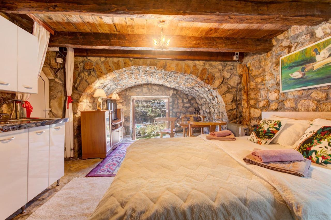 Holiday Home Pavle Rijeka Crnojevića Buitenkant foto