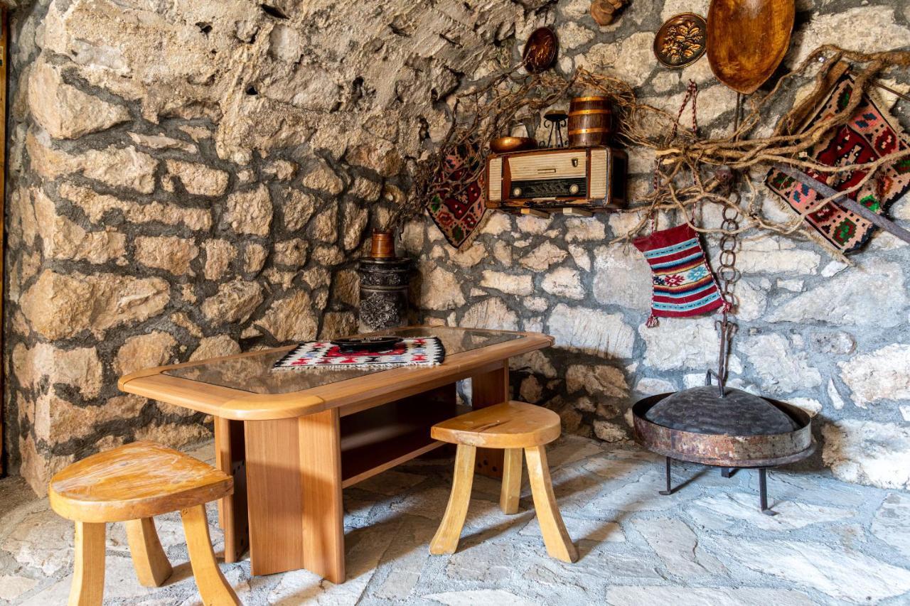 Holiday Home Pavle Rijeka Crnojevića Buitenkant foto