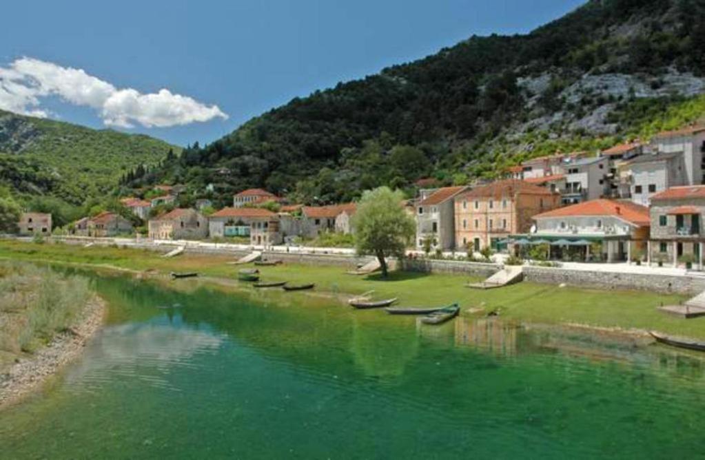 Holiday Home Pavle Rijeka Crnojevića Buitenkant foto