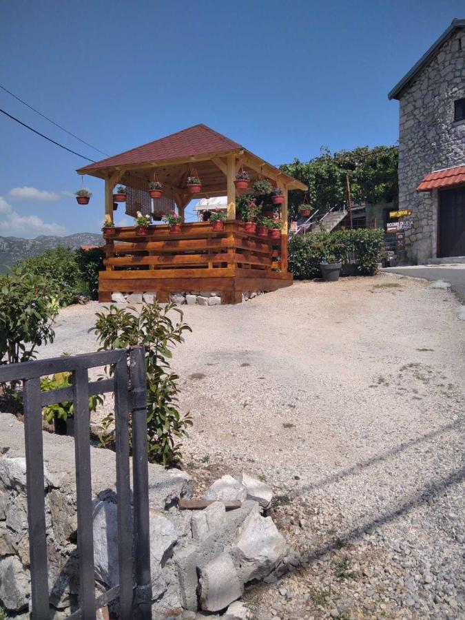Holiday Home Pavle Rijeka Crnojevića Buitenkant foto