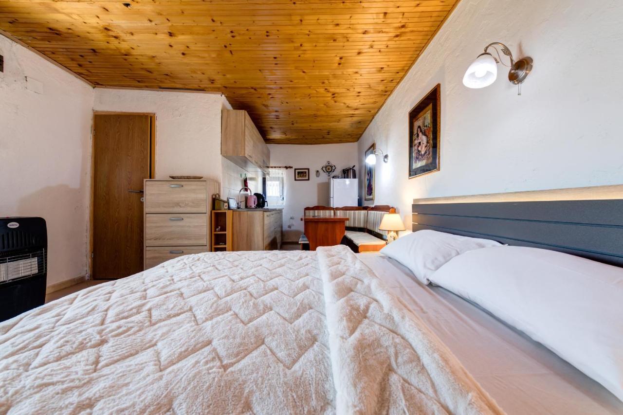 Holiday Home Pavle Rijeka Crnojevića Buitenkant foto